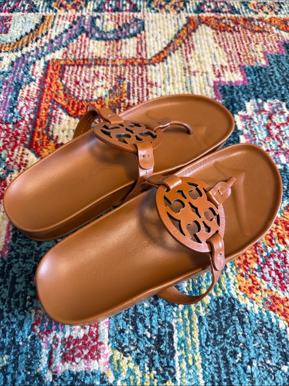 Tory Burch Cognac Leather Circle-Logo Thong Sandals - Picture 2 of 7